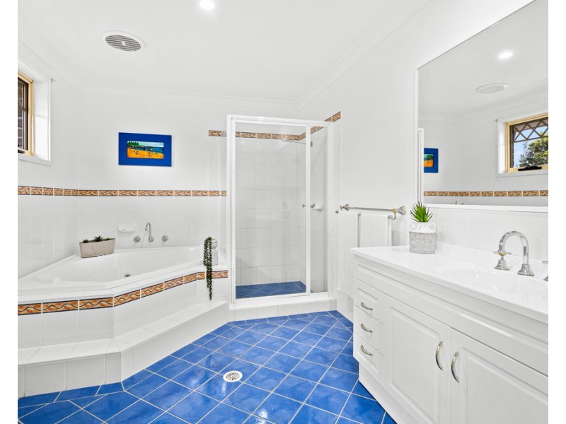 18 McMillan Street, Helensburgh NSW 2508