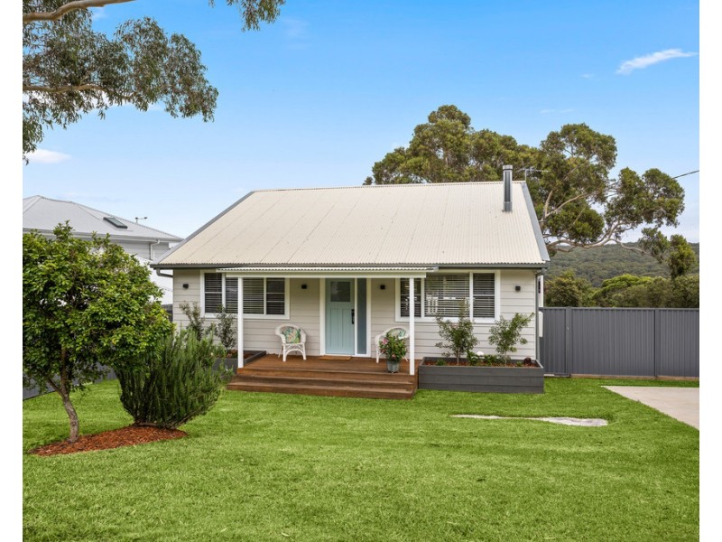 18 Halls Road, Helensburgh NSW 2508