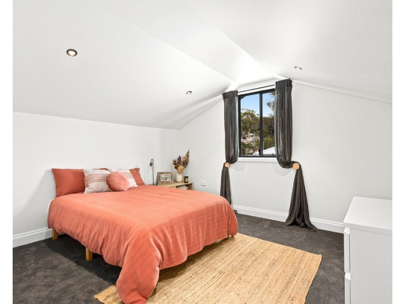 18 Halls Road, Helensburgh NSW 2508