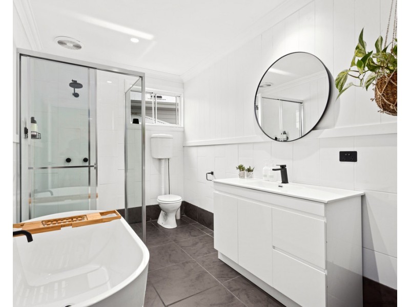 18 Halls Road, Helensburgh NSW 2508