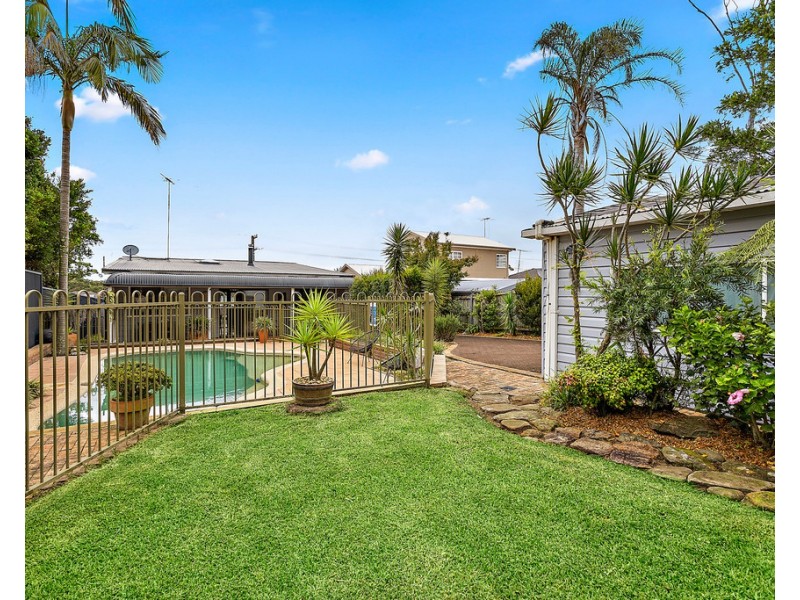 8 Annesley Avenue, Stanwell Tops NSW 2508