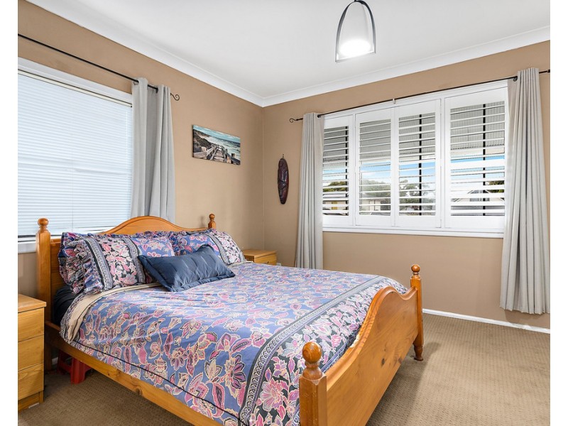 8 Annesley Avenue, Stanwell Tops NSW 2508