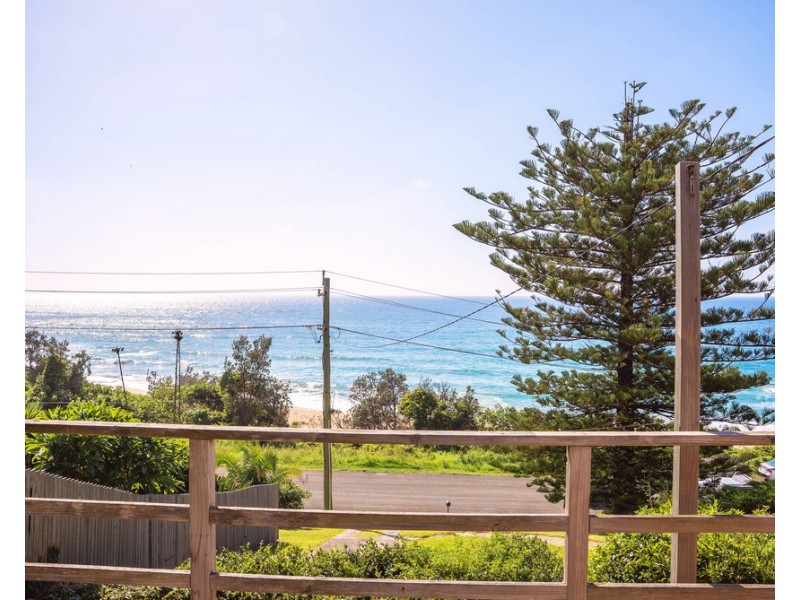 8 Haig Street, Wombarra NSW 2515