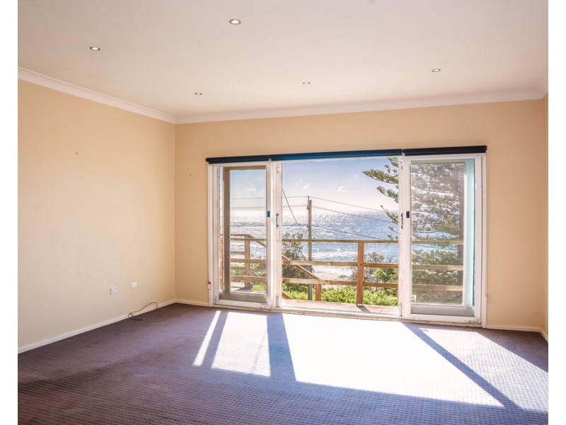 8 Haig Street, Wombarra NSW 2515
