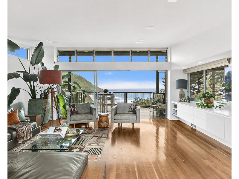 24 Murrawal Road, Stanwell Park NSW 2508