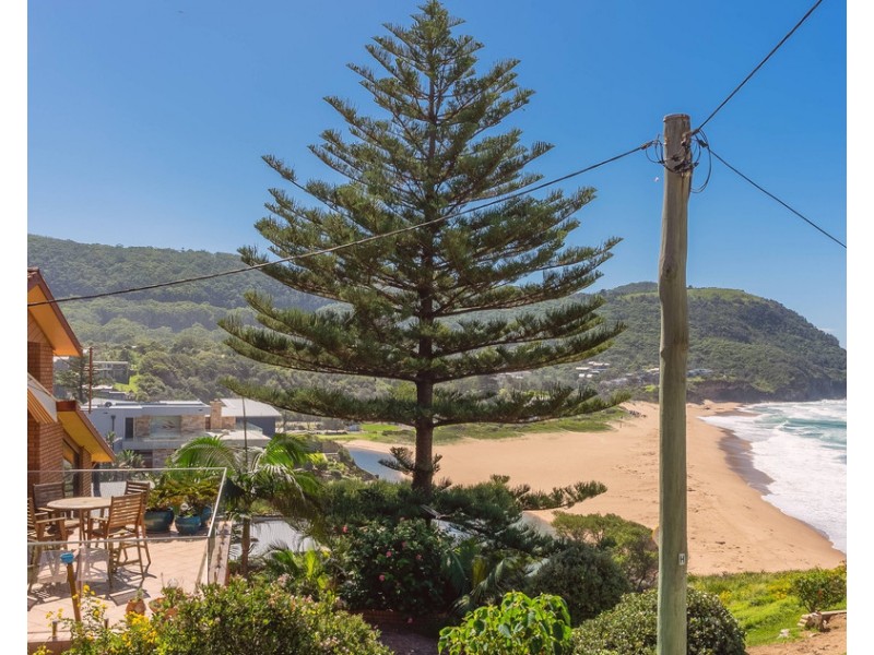 8 Kallaroo Ave, Stanwell Park NSW 2508