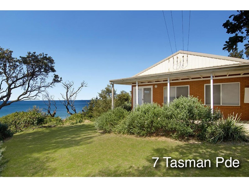 7-9  Tasman Parade, Thirroul NSW 2515
