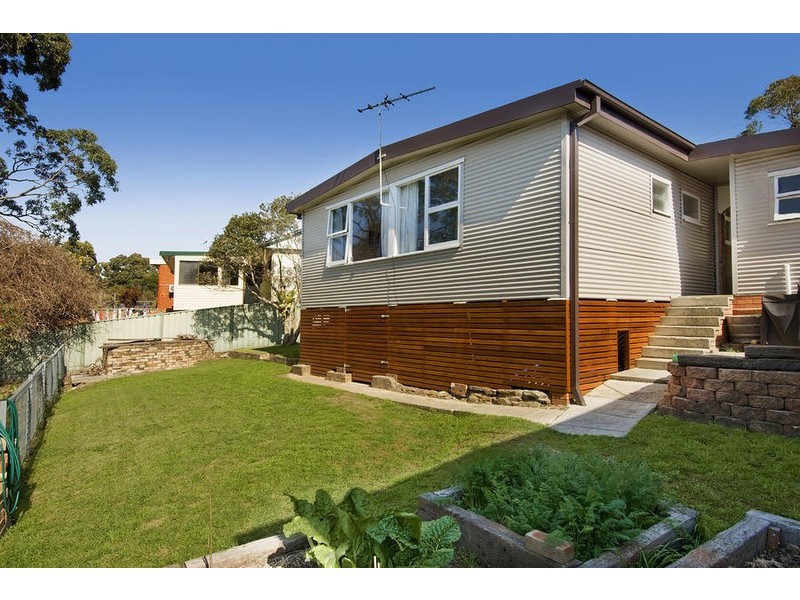 18  Dumbarton Place, Engadine NSW 2233
