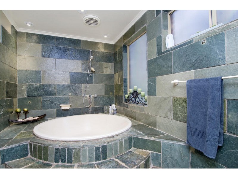 31 Sheridan Crescent, Stanwell Park NSW 2508