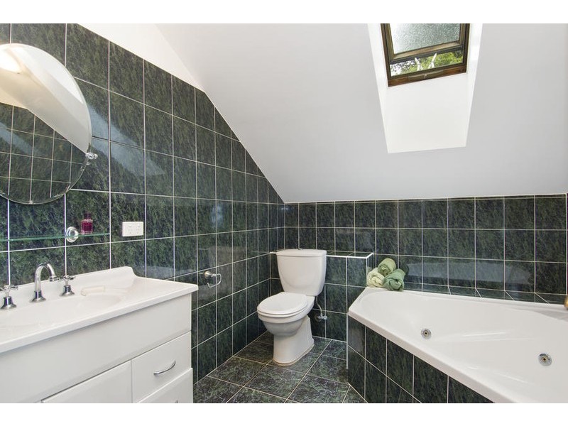 24 Railway Crescent, Stanwell Park NSW 2508