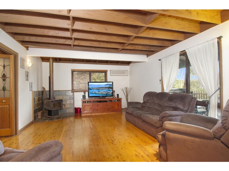 130 The Crescent, Helensburgh NSW 2508