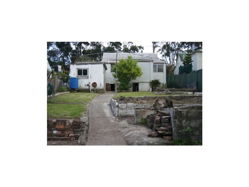 6 Fletcher Street, Helensburgh NSW 2508