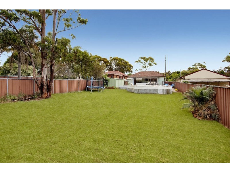 162 Woronora Road, Engadine NSW 2233