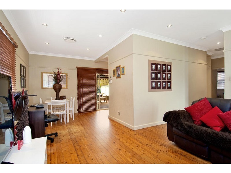 162 Woronora Road, Engadine NSW 2233