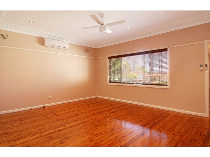 4 Hay Street, Helensburgh NSW 2508