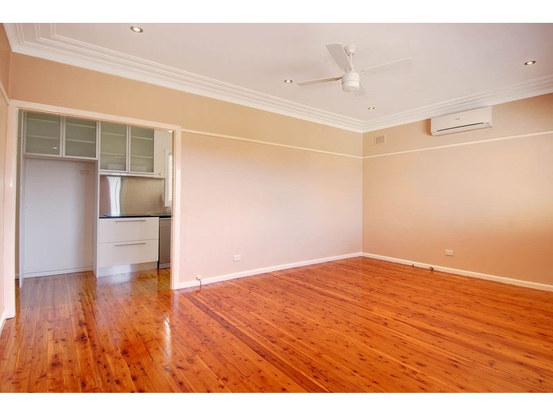 4 Hay Street, Helensburgh NSW 2508