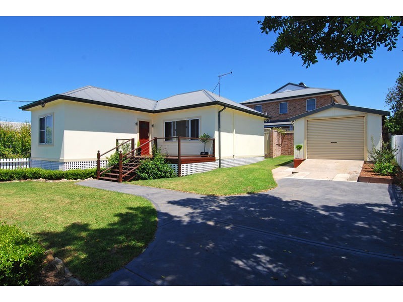 4 Hay Street, Helensburgh NSW 2508