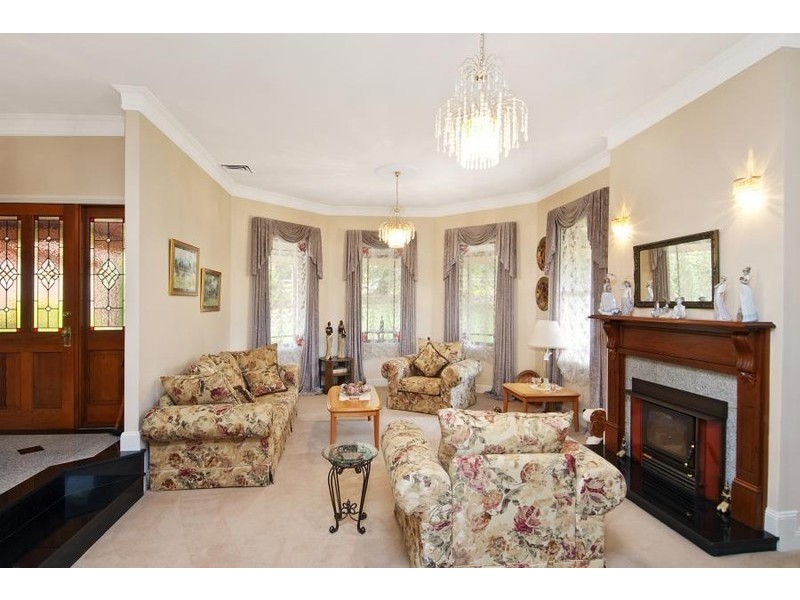 237 Princes Highway, Helensburgh NSW 2508