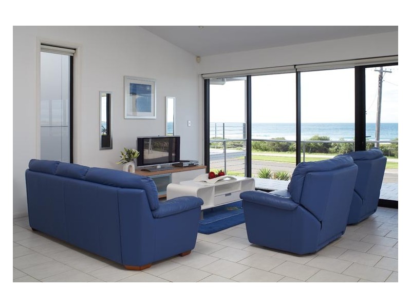 8 Beach Drive, Woonona NSW 2517