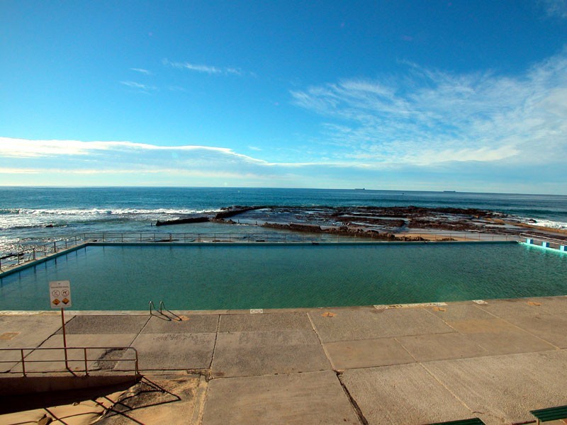 8 Beach Drive, Woonona NSW 2517