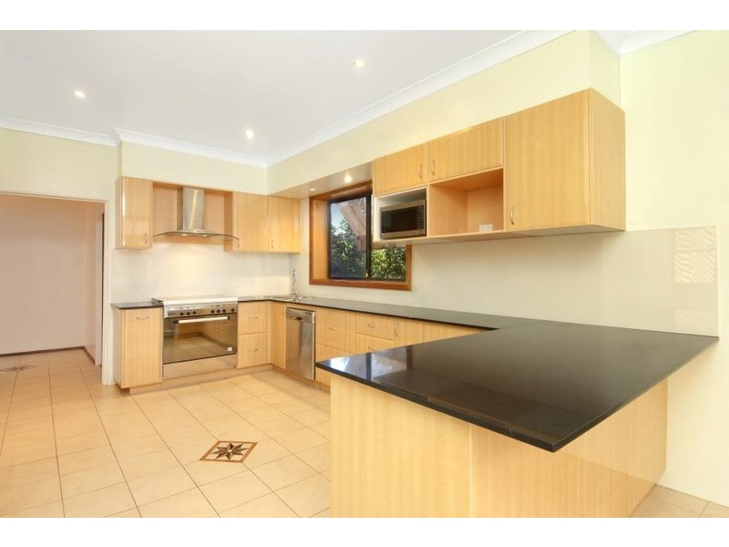 14 Mountain Road, Austinmer NSW 2515