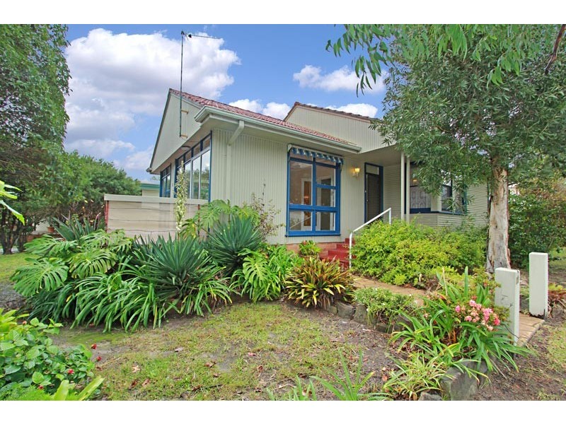 35 William Avenue, Warilla NSW 2528