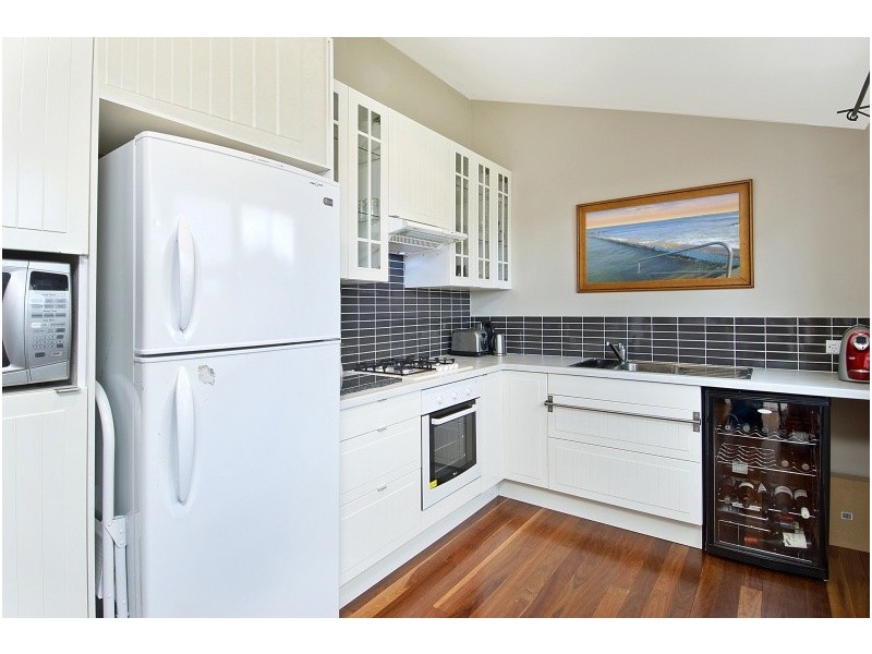 439  Lawrence Hargrave Dr, Thirroul NSW 2515