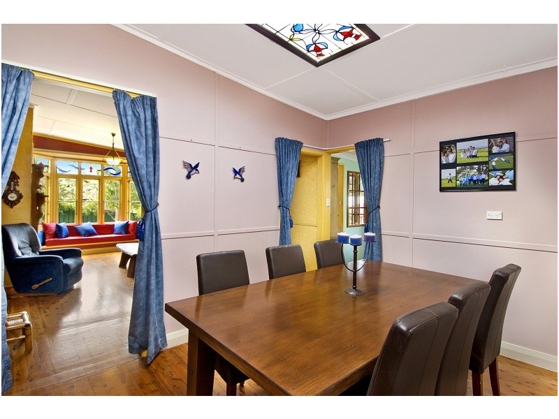 11 The Crescent, Helensburgh NSW 2508