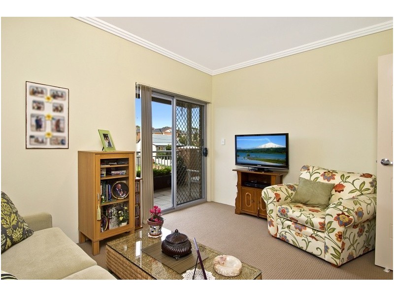6/11 Stuart Street, Helensburgh NSW 2508