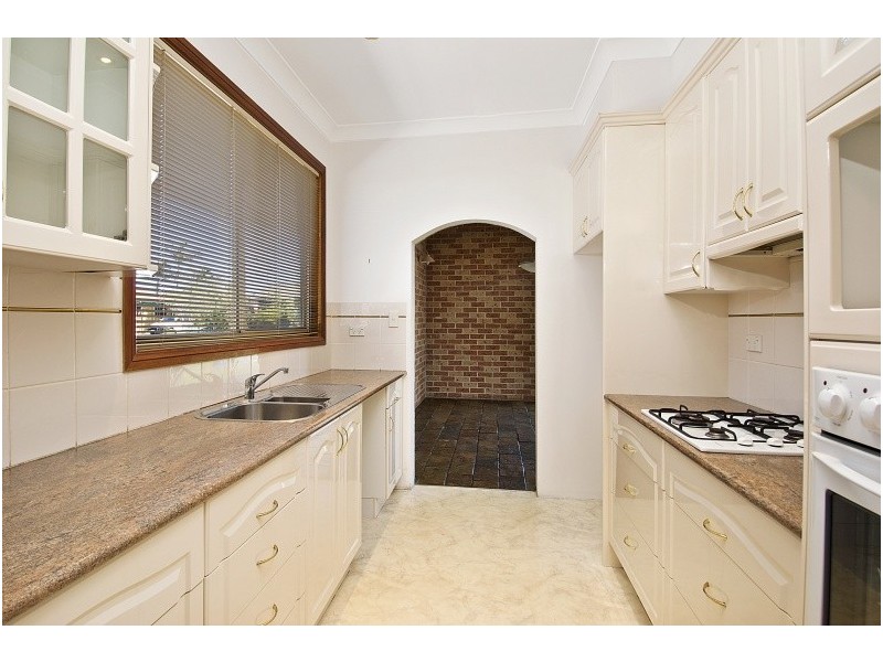 11 Sassafras Avenue, Windang NSW 2528