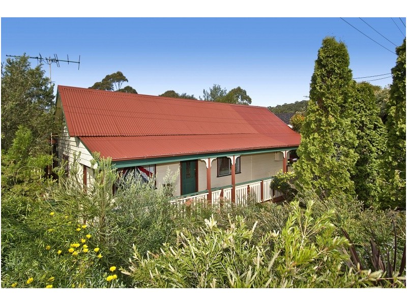 11 The Crescent, Helensburgh NSW 2508