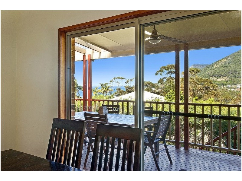 41 Chellowdene Avenue, Stanwell Park NSW 2508