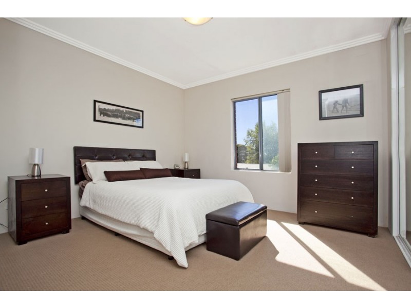 11/15  Stuart Street, Helensburgh NSW 2508