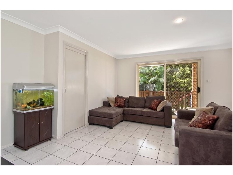 38 Cook Crescent, East Hills NSW 2213