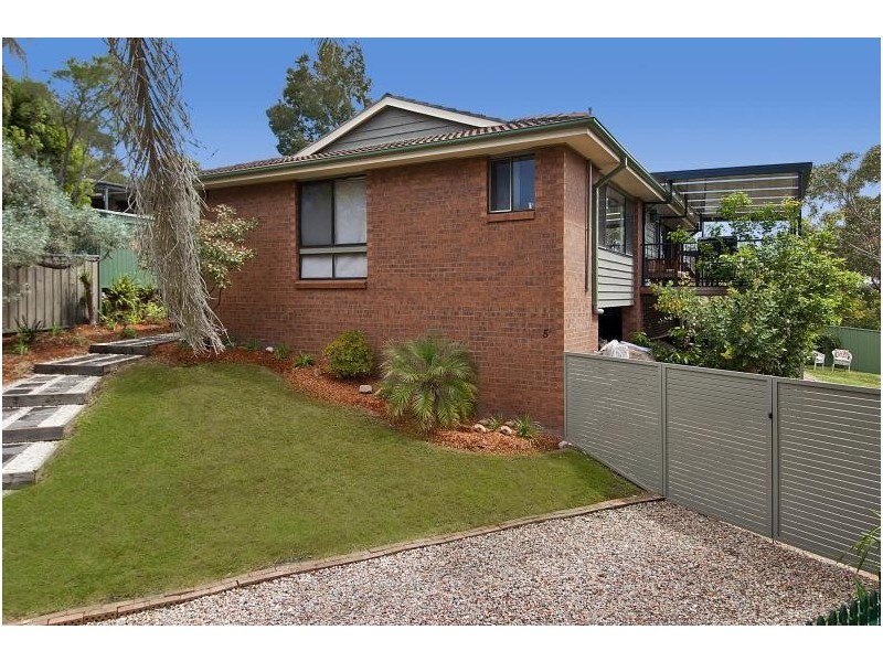 5 Bluebell Road, Heathcote NSW 2233