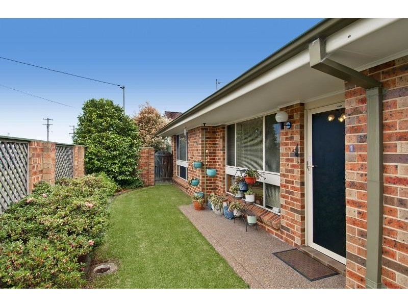 1/60 Russell Street, Woonona NSW 2517