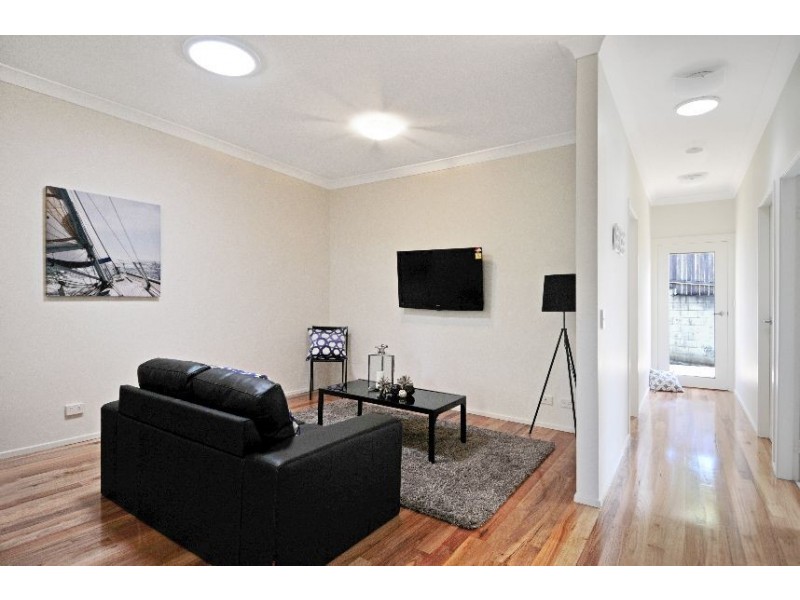 1/25 Redman Avenue, Thirroul NSW 2515