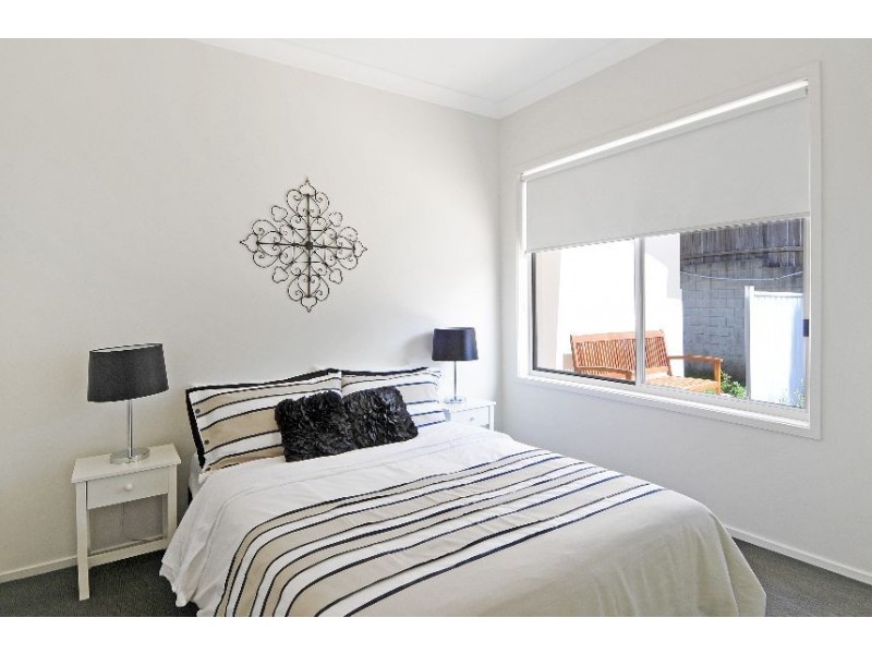 1/25 Redman Avenue, Thirroul NSW 2515