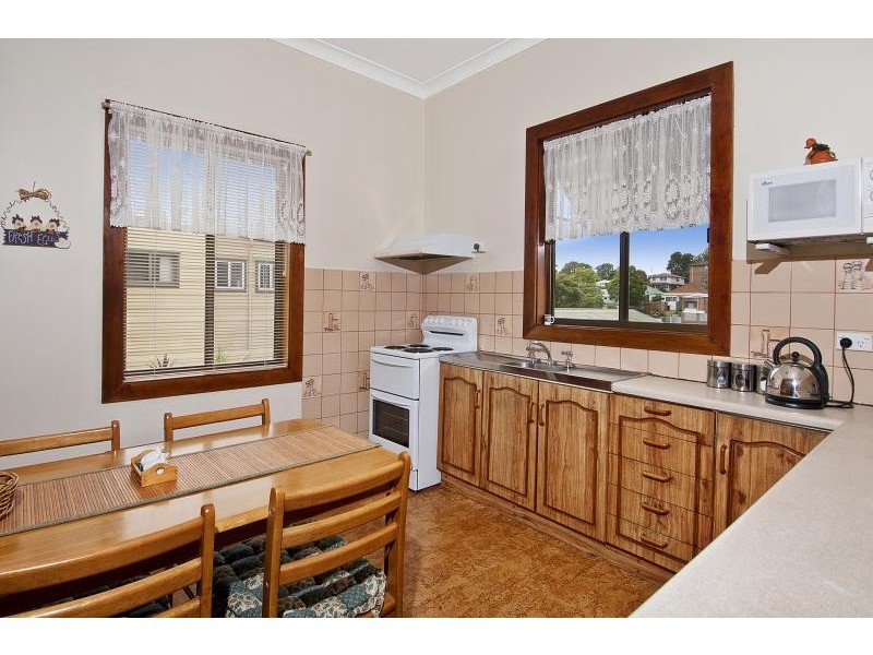12 Russell Street, Woonona NSW 2517