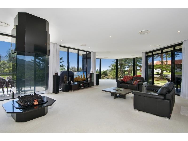 4 Yuruga Street, Austinmer NSW 2515