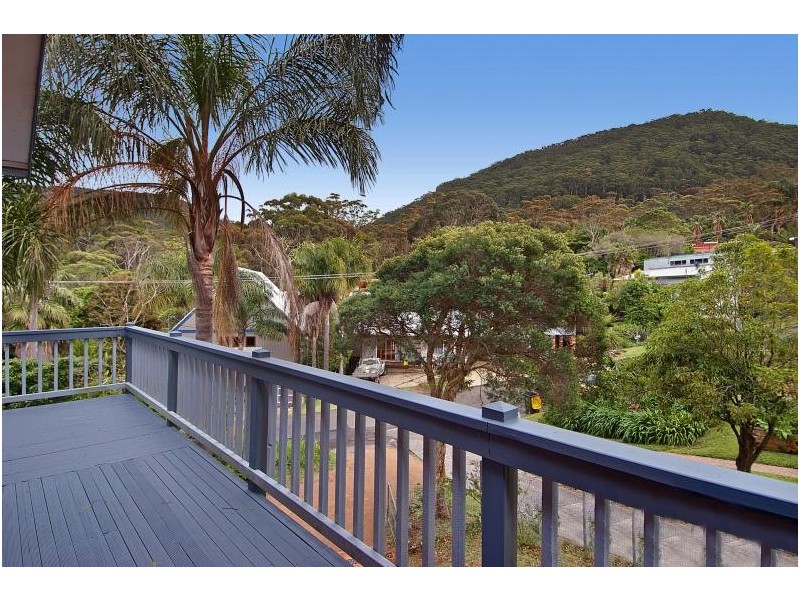 9a Lower Coast Road, Stanwell Park NSW 2508