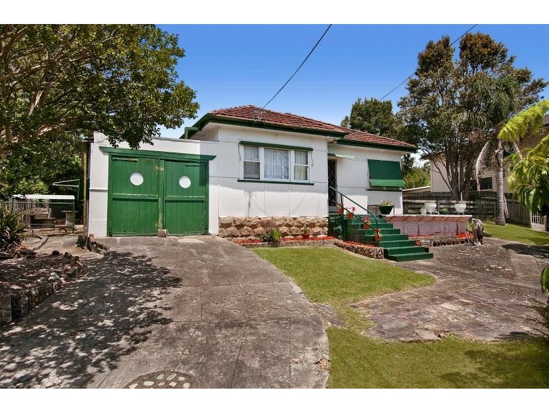 13 Halls Road, Helensburgh NSW 2508