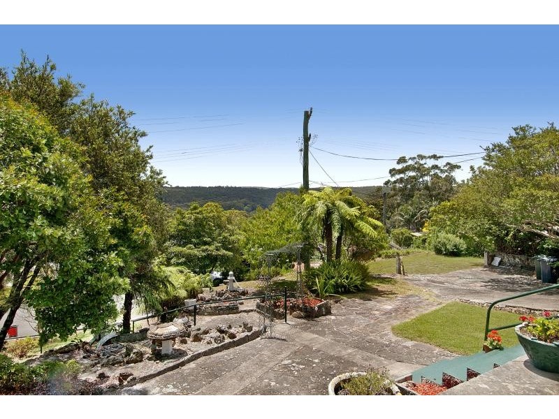 13 Halls Road, Helensburgh NSW 2508