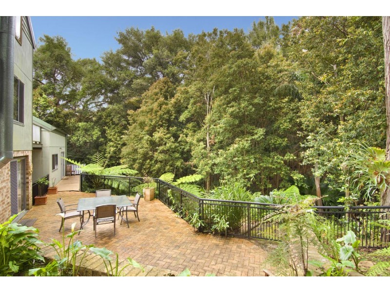 24 Railway Crescent, Stanwell Park NSW 2508