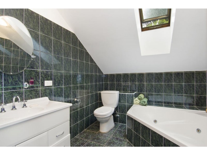 24 Railway Crescent, Stanwell Park NSW 2508