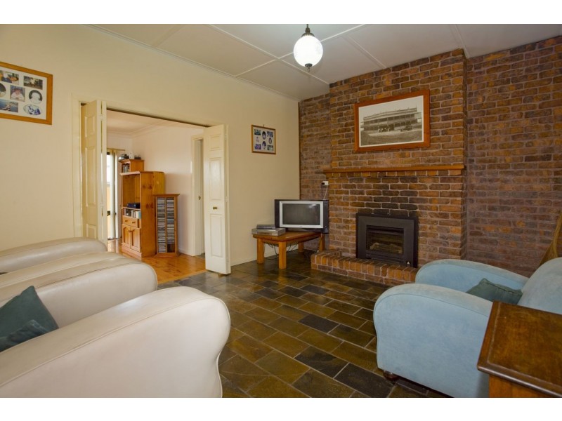 723 Lawrence Hargrave Drive, Coledale NSW 2515