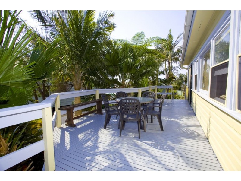 723 Lawrence Hargrave Drive, Coledale NSW 2515