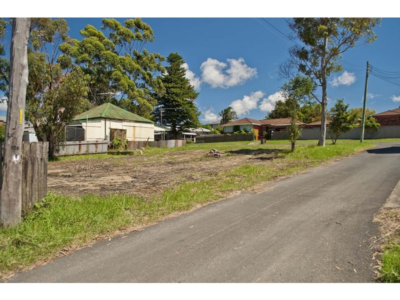 1,3,5 Stuart Street, Helensburgh NSW 2508