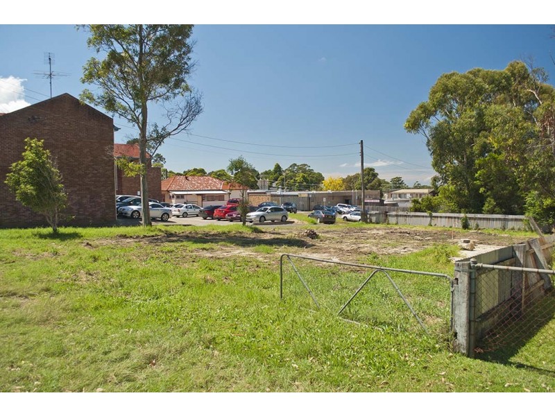 1,3,5 Stuart Street, Helensburgh NSW 2508