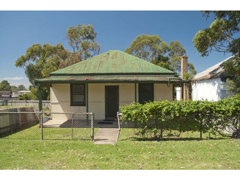 1,3,5 Stuart Street, Helensburgh NSW 2508